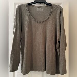 Eddie Bauer Long Sleeved V-Neck Shirt SZ 2XL